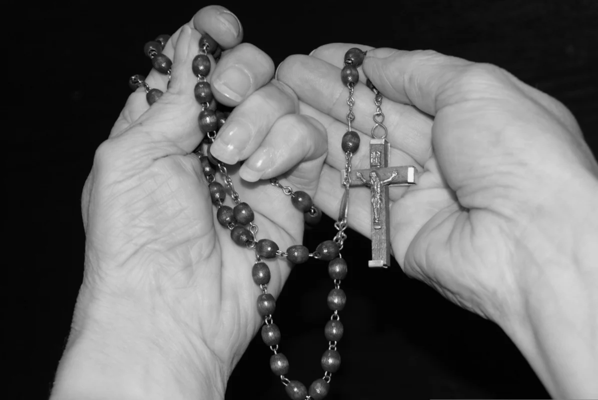 how many mysteries of the rosary are there for a funeral