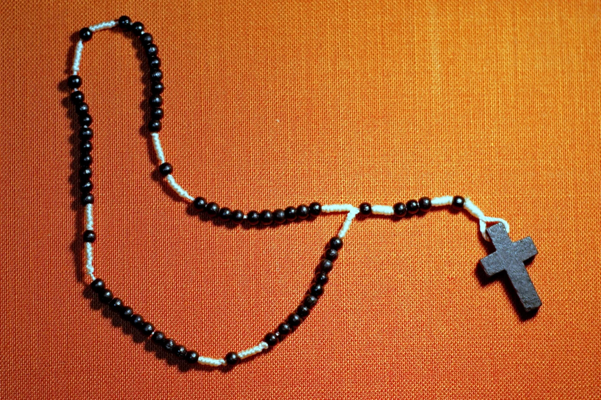 catholic rosary necklace meaning